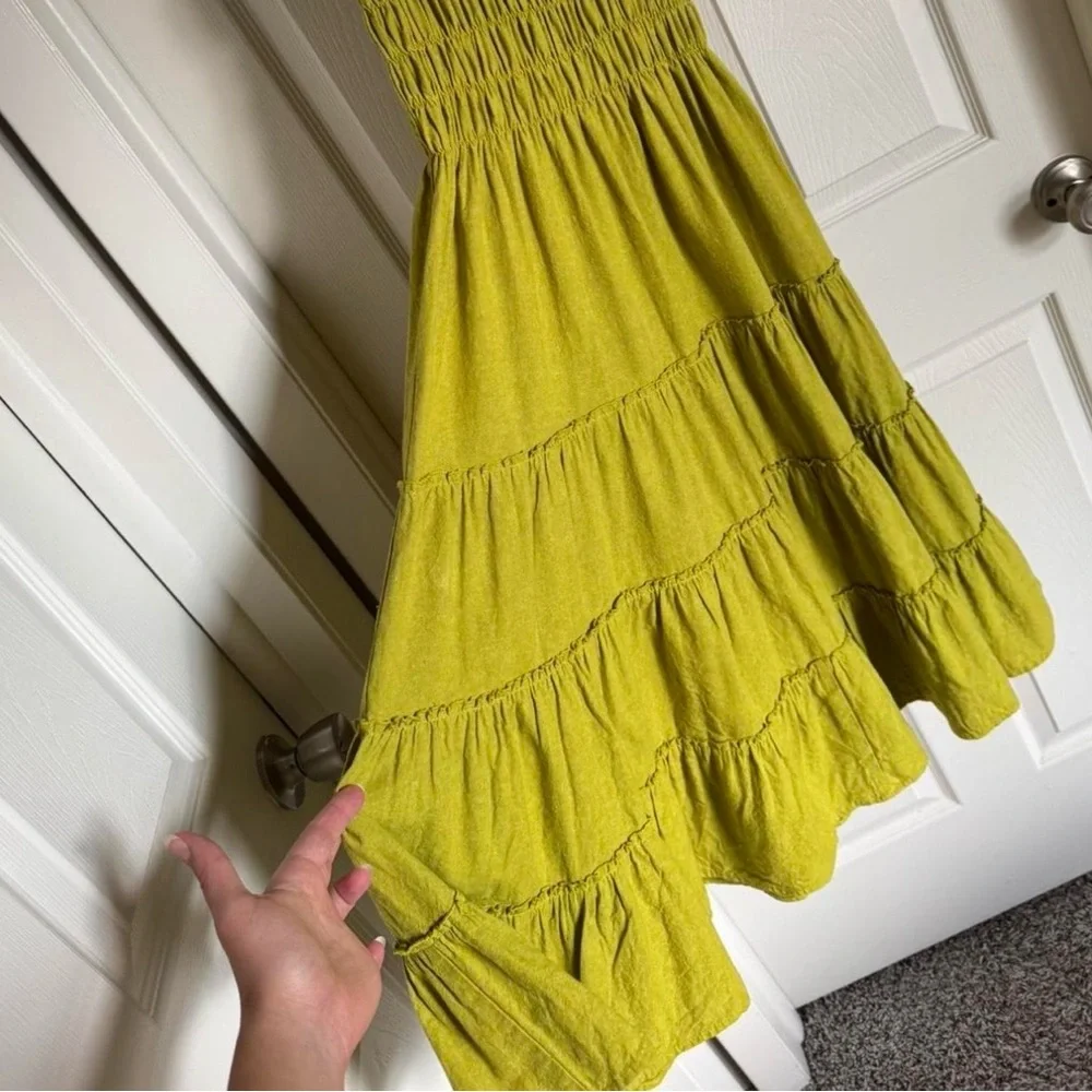 Lisa Says Gah Olive Smocked Midi Dress - Picture 7 of 7